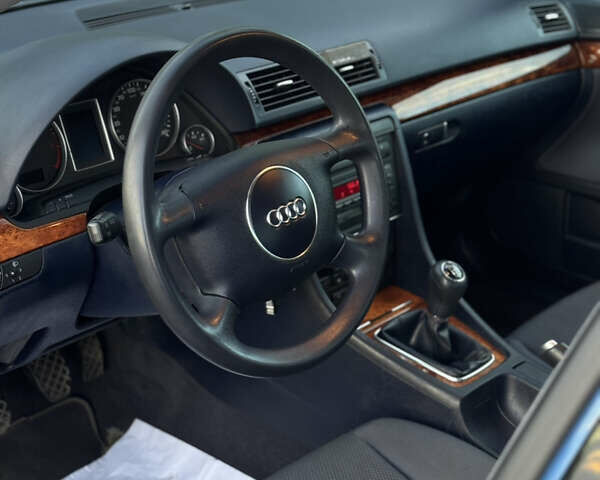 Синій Ауді А4, об'ємом двигуна 2 л та пробігом 187 тис. км за 5950 $, фото 8 на Automoto.ua