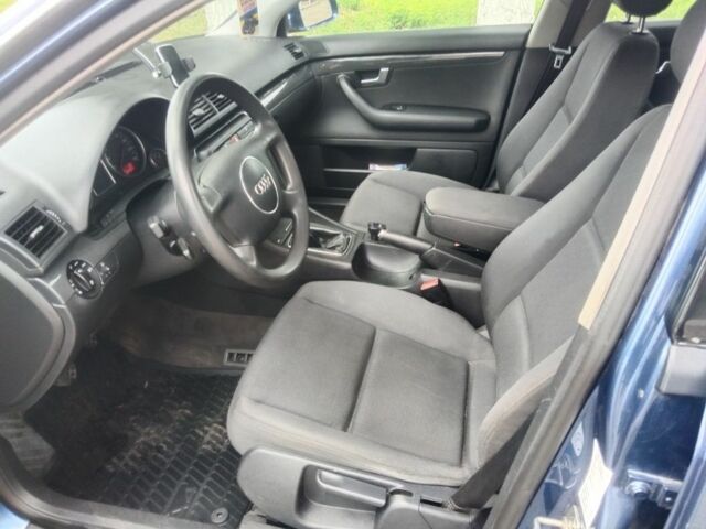 Синий Ауди А4, объемом двигателя 1.6 л и пробегом 300 тыс. км за 5350 $, фото 7 на Automoto.ua