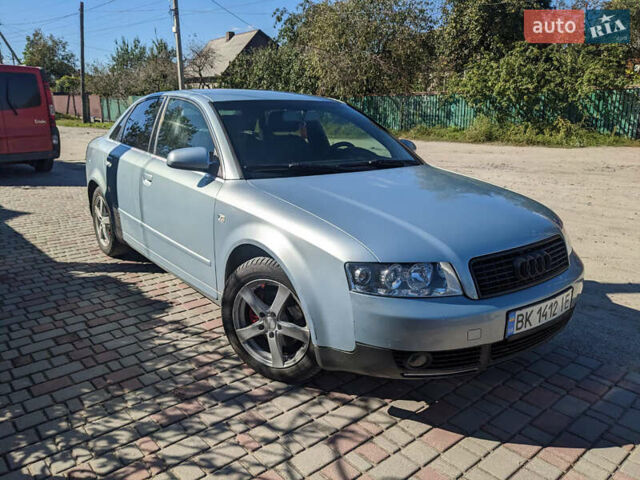 Синий Ауди А4, объемом двигателя 2 л и пробегом 257 тыс. км за 4599 $, фото 1 на Automoto.ua