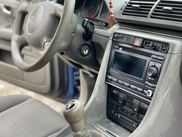 Синий Ауди А4, объемом двигателя 1.9 л и пробегом 300 тыс. км за 2200 $, фото 16 на Automoto.ua