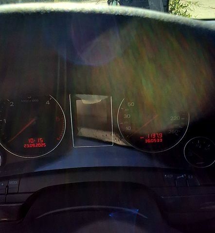 Синий Ауди А4, объемом двигателя 1.9 л и пробегом 360 тыс. км за 4000 $, фото 3 на Automoto.ua