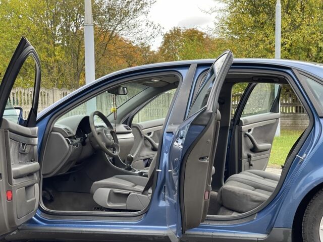Синий Ауди А4, объемом двигателя 1.9 л и пробегом 300 тыс. км за 2200 $, фото 9 на Automoto.ua
