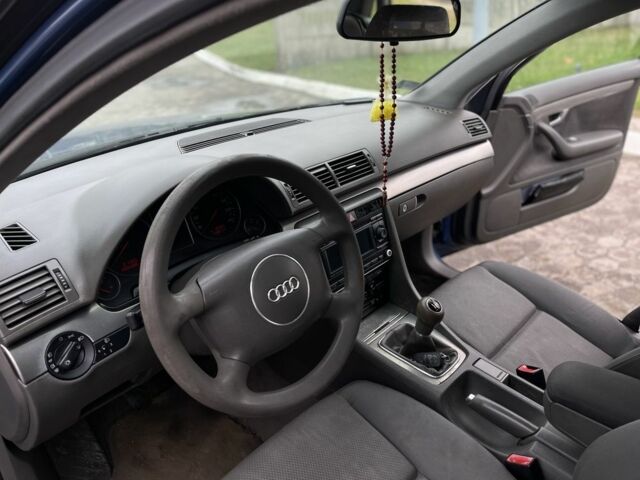 Синий Ауди А4, объемом двигателя 1.9 л и пробегом 300 тыс. км за 2200 $, фото 13 на Automoto.ua