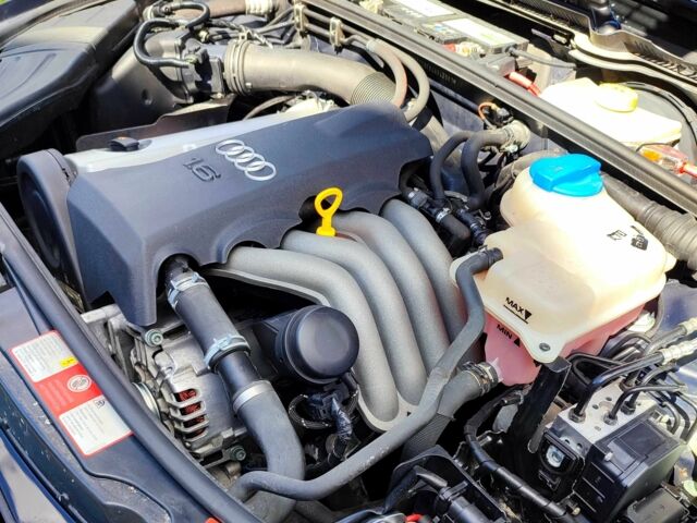 Синий Ауди А4, объемом двигателя 1.6 л и пробегом 206 тыс. км за 5700 $, фото 18 на Automoto.ua