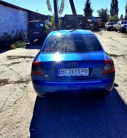 Синий Ауди А4, объемом двигателя 1.9 л и пробегом 360 тыс. км за 4000 $, фото 1 на Automoto.ua