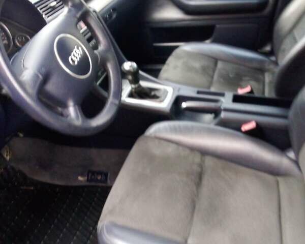 Синій Ауді А4, об'ємом двигуна 1.78 л та пробігом 188 тис. км за 4450 $, фото 8 на Automoto.ua