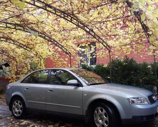 Синий Ауди А4, объемом двигателя 1.78 л и пробегом 188 тыс. км за 4600 $, фото 3 на Automoto.ua