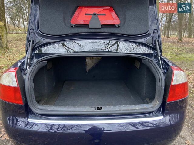 Синий Ауди А4, объемом двигателя 1.98 л и пробегом 222 тыс. км за 3999 $, фото 6 на Automoto.ua