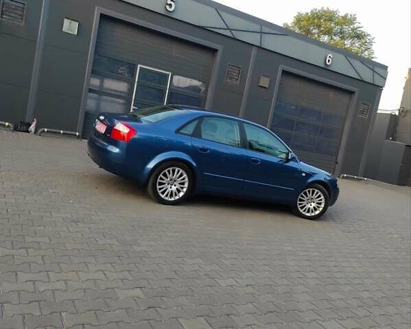 Синий Ауди А4, объемом двигателя 1.6 л и пробегом 181 тыс. км за 6250 $, фото 65 на Automoto.ua