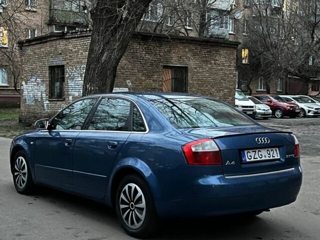 Синий Ауди А4, объемом двигателя 2.5 л и пробегом 260 тыс. км за 2200 $, фото 3 на Automoto.ua