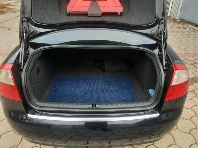 Синий Ауди А4, объемом двигателя 2.5 л и пробегом 314 тыс. км за 6500 $, фото 6 на Automoto.ua