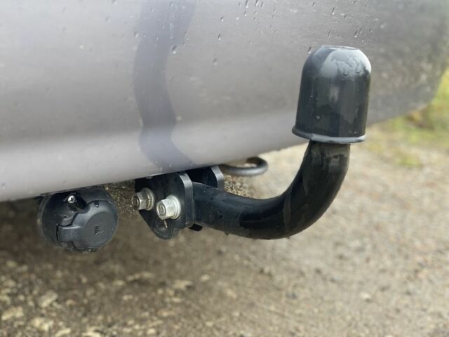 Синий Ауди А4, объемом двигателя 1.6 л и пробегом 171 тыс. км за 4600 $, фото 10 на Automoto.ua