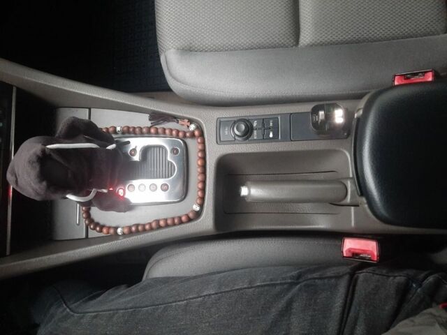 Синий Ауди А4, объемом двигателя 2.5 л и пробегом 314 тыс. км за 6500 $, фото 8 на Automoto.ua