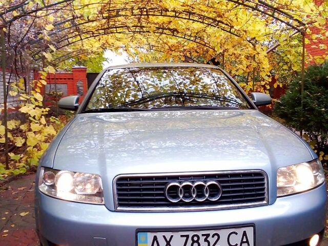 Синий Ауди А4, объемом двигателя 1.8 л и пробегом 188 тыс. км за 4900 $, фото 5 на Automoto.ua