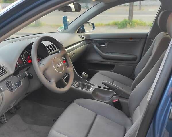 Синий Ауди А4, объемом двигателя 1.6 л и пробегом 181 тыс. км за 6250 $, фото 71 на Automoto.ua