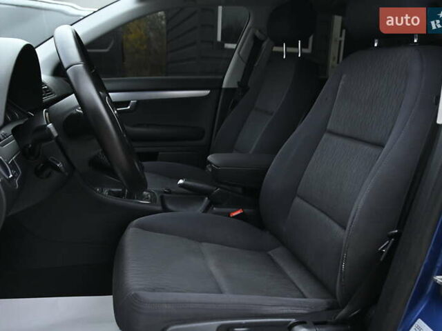 Синій Ауді А4, об'ємом двигуна 1.6 л та пробігом 246 тис. км за 6500 $, фото 17 на Automoto.ua