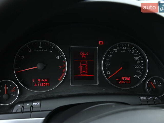 Синій Ауді А4, об'ємом двигуна 1.6 л та пробігом 246 тис. км за 6500 $, фото 19 на Automoto.ua