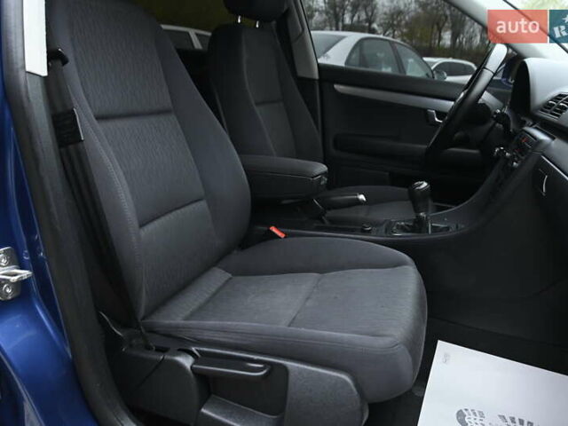 Синій Ауді А4, об'ємом двигуна 1.6 л та пробігом 246 тис. км за 6500 $, фото 34 на Automoto.ua