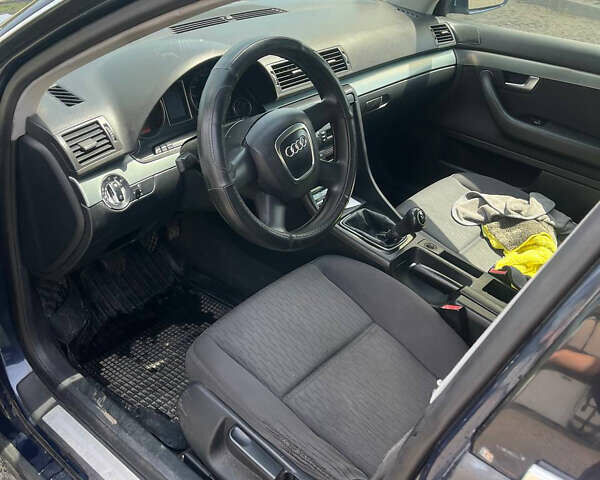 Синий Ауди А4, объемом двигателя 1.6 л и пробегом 300 тыс. км за 3999 $, фото 9 на Automoto.ua