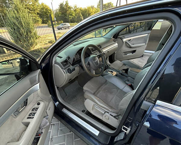 Синий Ауди А4, объемом двигателя 2.5 л и пробегом 303 тыс. км за 6500 $, фото 11 на Automoto.ua