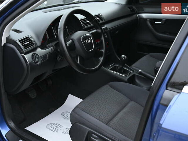 Синій Ауді А4, об'ємом двигуна 1.6 л та пробігом 246 тис. км за 6500 $, фото 16 на Automoto.ua