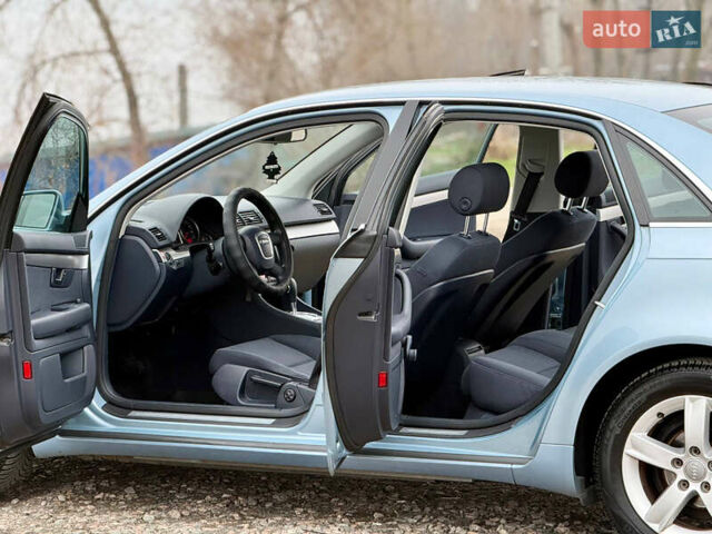 Синий Ауди А4, объемом двигателя 1.97 л и пробегом 240 тыс. км за 7400 $, фото 10 на Automoto.ua