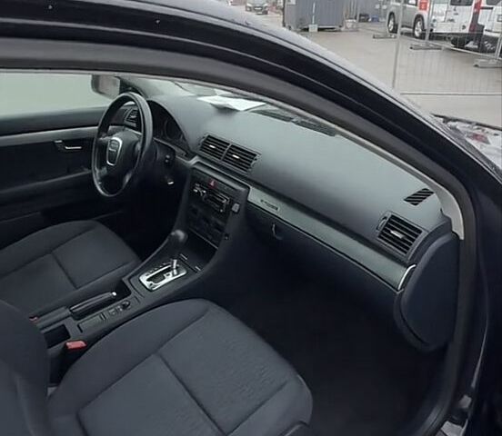 Синий Ауди А4, объемом двигателя 2 л и пробегом 260 тыс. км за 8000 $, фото 5 на Automoto.ua
