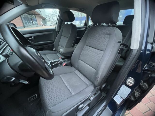 Синій Ауді А4, об'ємом двигуна 2 л та пробігом 274 тис. км за 6500 $, фото 12 на Automoto.ua
