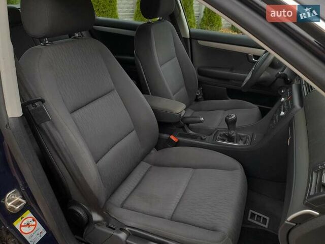 Ауді А4 2006 у Жовкві на Automoto.ua Синій Ауді А4, об'ємом двигуна 1.6 л та пробігом 190 тис. км за 5650 $, фото 41 на Automoto.ua