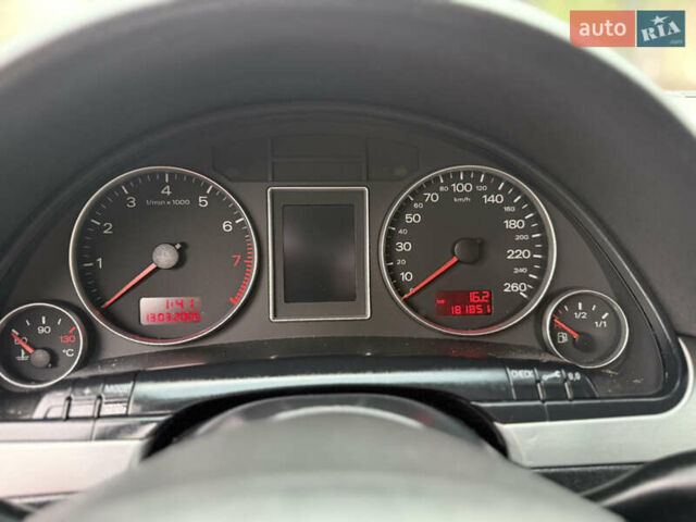Синий Ауди А4, объемом двигателя 2 л и пробегом 181 тыс. км за 6950 $, фото 34 на Automoto.ua