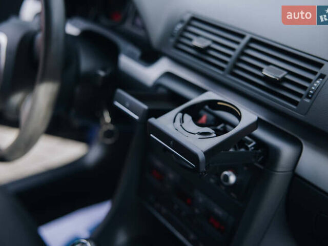 Синий Ауди А4, объемом двигателя 1.6 л и пробегом 179 тыс. км за 7300 $, фото 37 на Automoto.ua