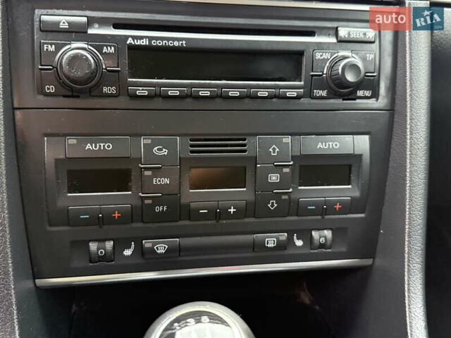 Синий Ауди А4, объемом двигателя 2 л и пробегом 181 тыс. км за 6950 $, фото 42 на Automoto.ua