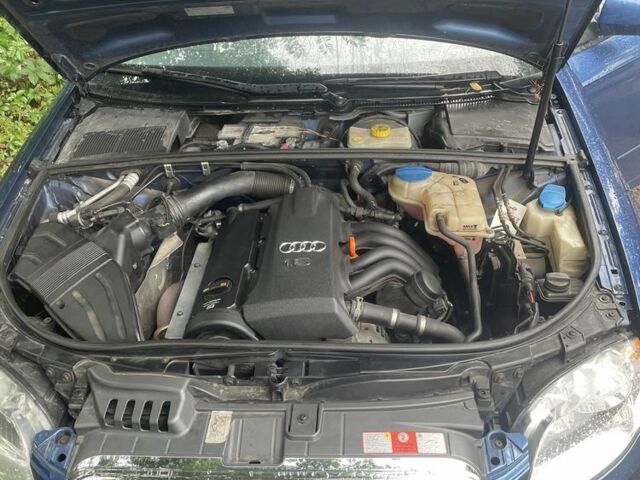 Синий Ауди А4, объемом двигателя 1.6 л и пробегом 2 тыс. км за 5600 $, фото 4 на Automoto.ua