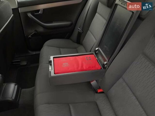 Ауді А4 2006 у Жовкві на Automoto.ua Синій Ауді А4, об'ємом двигуна 1.6 л та пробігом 190 тис. км за 5650 $, фото 31 на Automoto.ua