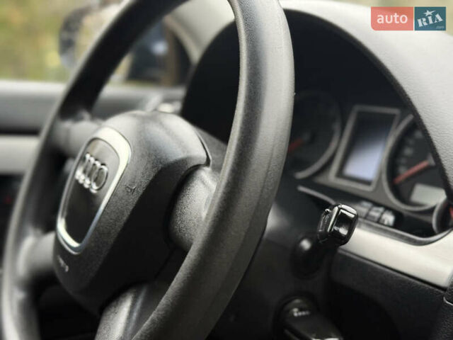 Синий Ауди А4, объемом двигателя 2 л и пробегом 181 тыс. км за 7300 $, фото 55 на Automoto.ua