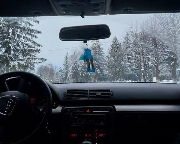 Синій Ауді А4, об'ємом двигуна 1.98 л та пробігом 300 тис. км за 8000 $, фото 2 на Automoto.ua