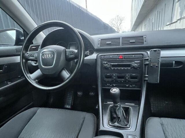 Синій Ауді А4, об'ємом двигуна 2 л та пробігом 274 тис. км за 6500 $, фото 19 на Automoto.ua