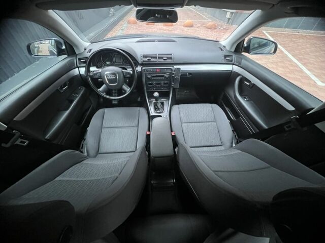 Синій Ауді А4, об'ємом двигуна 2 л та пробігом 274 тис. км за 6500 $, фото 21 на Automoto.ua