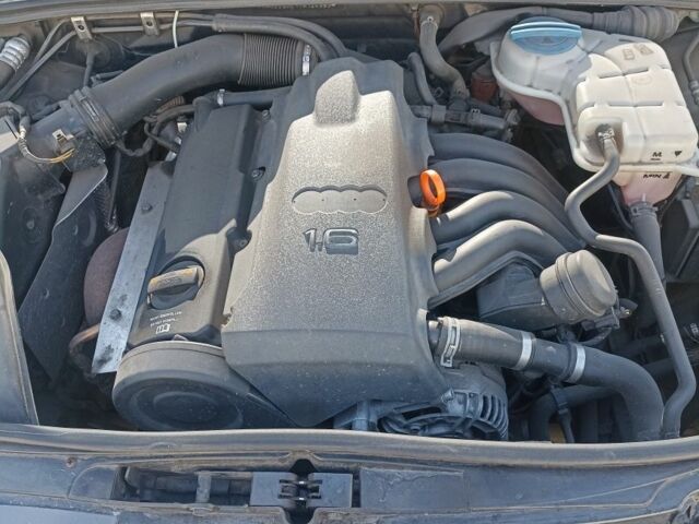 Ауди А4 2006 в Кропивницком (Кировограде) на Automoto.ua Синий Ауди А4, объемом двигателя 1.6 л и пробегом 150 тыс. км за 7500 $, фото 6 на Automoto.ua