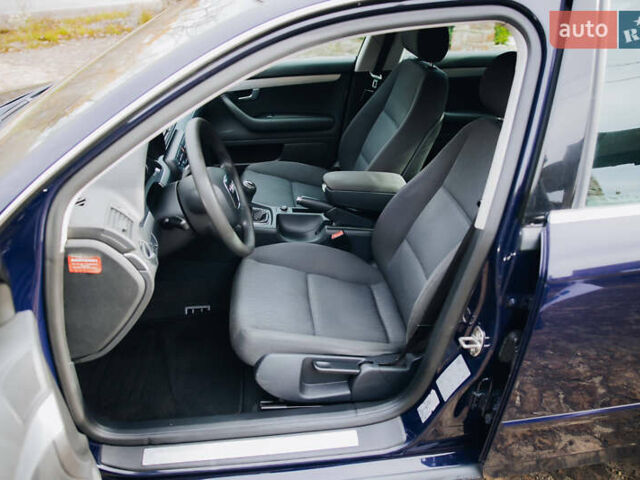 Синий Ауди А4, объемом двигателя 1.6 л и пробегом 179 тыс. км за 7300 $, фото 18 на Automoto.ua