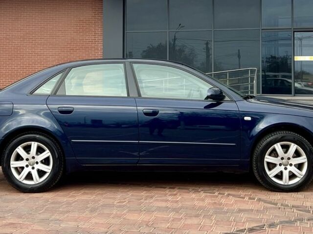 Синій Ауді А4, об'ємом двигуна 2 л та пробігом 274 тис. км за 6500 $, фото 9 на Automoto.ua