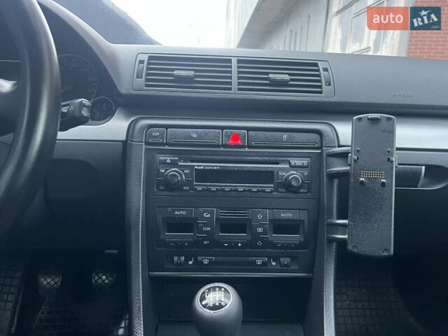 Синий Ауди А4, объемом двигателя 1.97 л и пробегом 274 тыс. км за 6500 $, фото 66 на Automoto.ua