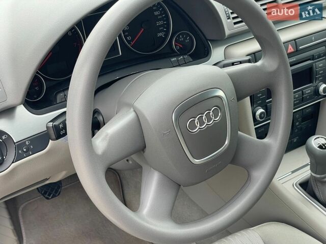 Синий Ауди А4, объемом двигателя 2 л и пробегом 189 тыс. км за 7300 $, фото 58 на Automoto.ua