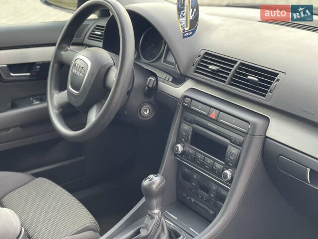 Синий Ауди А4, объемом двигателя 1.6 л и пробегом 231 тыс. км за 6250 $, фото 18 на Automoto.ua