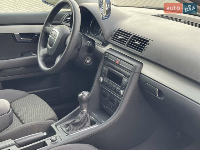 Синий Ауди А4, объемом двигателя 1.6 л и пробегом 231 тыс. км за 6250 $, фото 19 на Automoto.ua