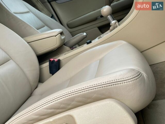 Синій Ауді А4, об'ємом двигуна 2 л та пробігом 265 тис. км за 7399 $, фото 82 на Automoto.ua
