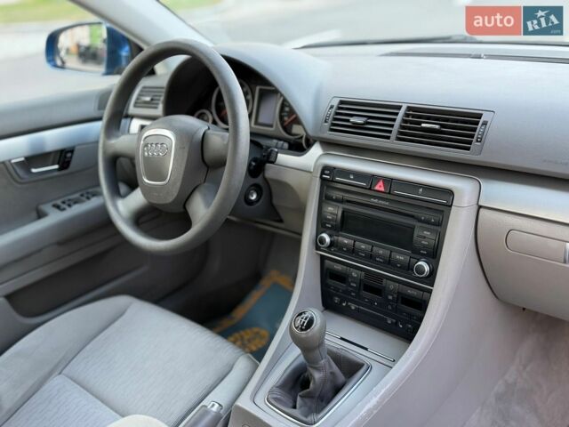 Синій Ауді А4, об'ємом двигуна 1.6 л та пробігом 229 тис. км за 8750 $, фото 37 на Automoto.ua