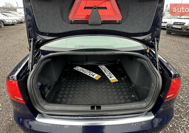 Синий Ауди А4, объемом двигателя 1.6 л и пробегом 193 тыс. км за 7800 $, фото 23 на Automoto.ua