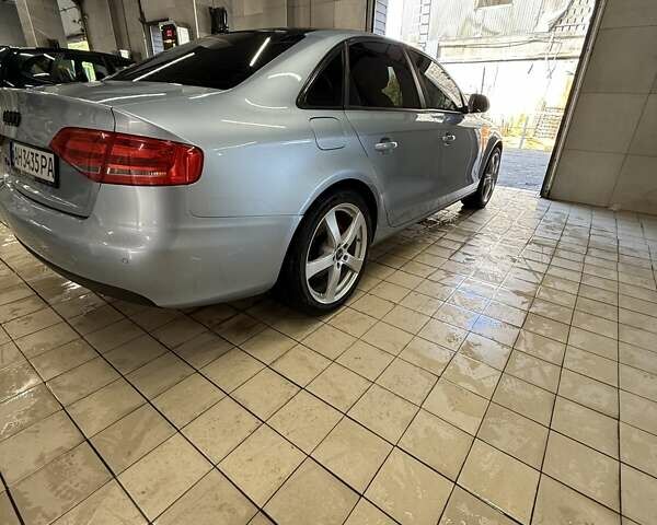 Синий Ауди А4, объемом двигателя 1.8 л и пробегом 330 тыс. км за 8500 $, фото 3 на Automoto.ua