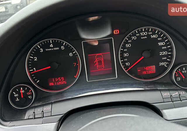 Синий Ауди А4, объемом двигателя 1.6 л и пробегом 193 тыс. км за 7800 $, фото 16 на Automoto.ua